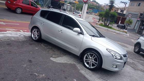 HYUNDAI I30 CW 2.0 MPFI 16V GASOLINA 4P AUTOMÁTICO